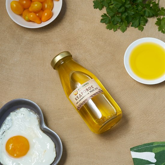 Знаменитое Кедровое масло известно благодаря своим лечебным свойствам.